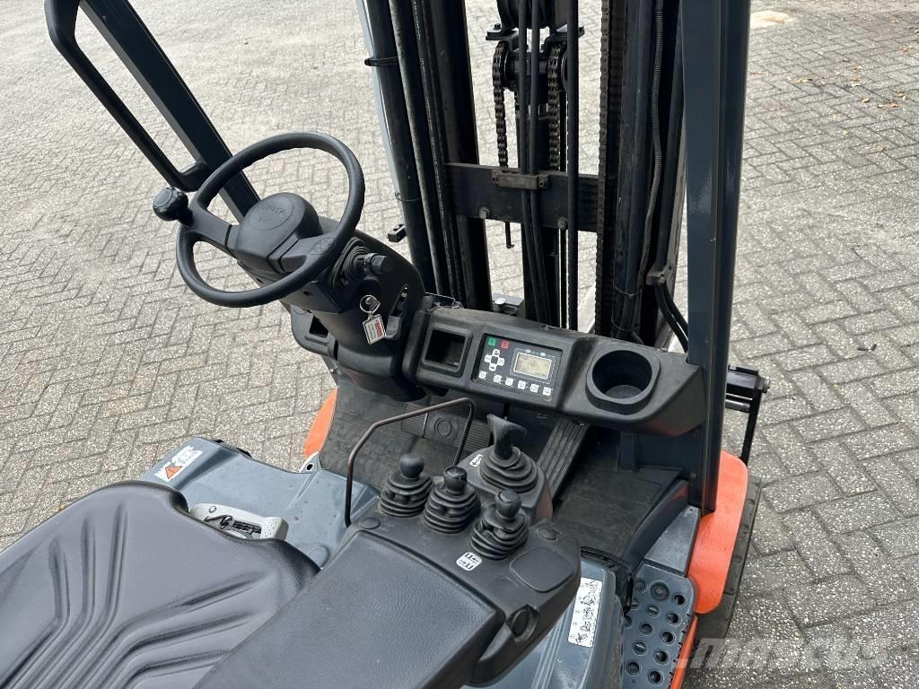 Toyota 8 FBE 20 T Wózki elektryczne