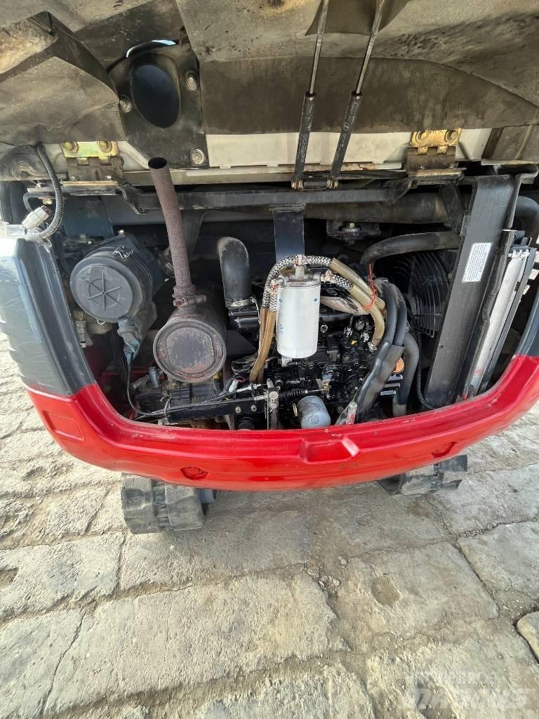 Takeuchi TB228 Minikoparki