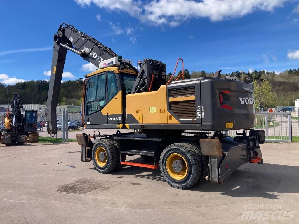 Volvo EW 240 E MH Koparki przeładunkowe