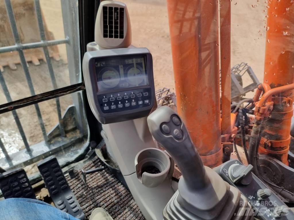 Hitachi ZX 250 LC-3 Koparki gąsienicowe