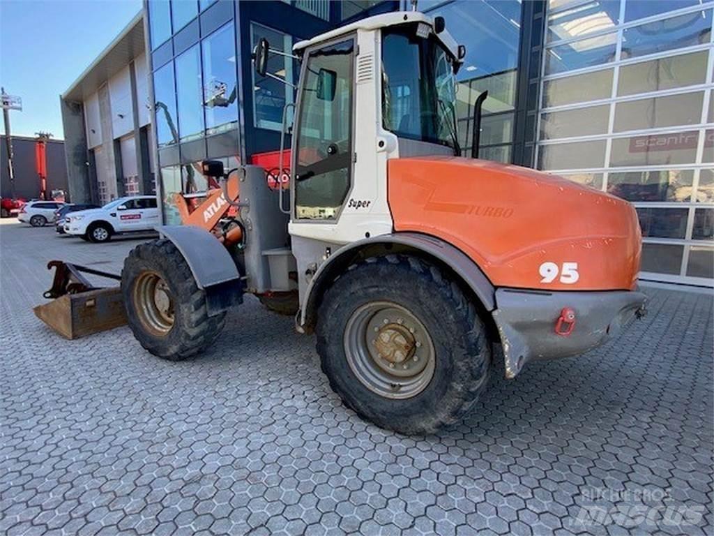 Atlas AR95 Ładowarki wielofunkcyjne