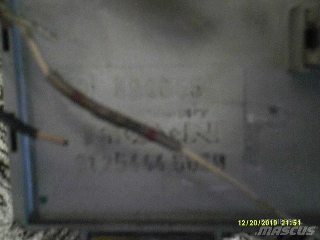 MAN TGS 81254446060 Kabiny i wnętrze
