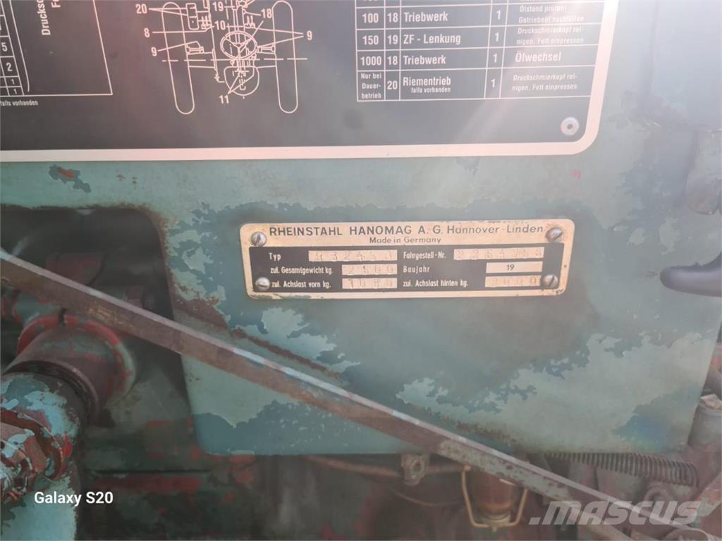 Hanomag R 324 SA Ciągniki rolnicze