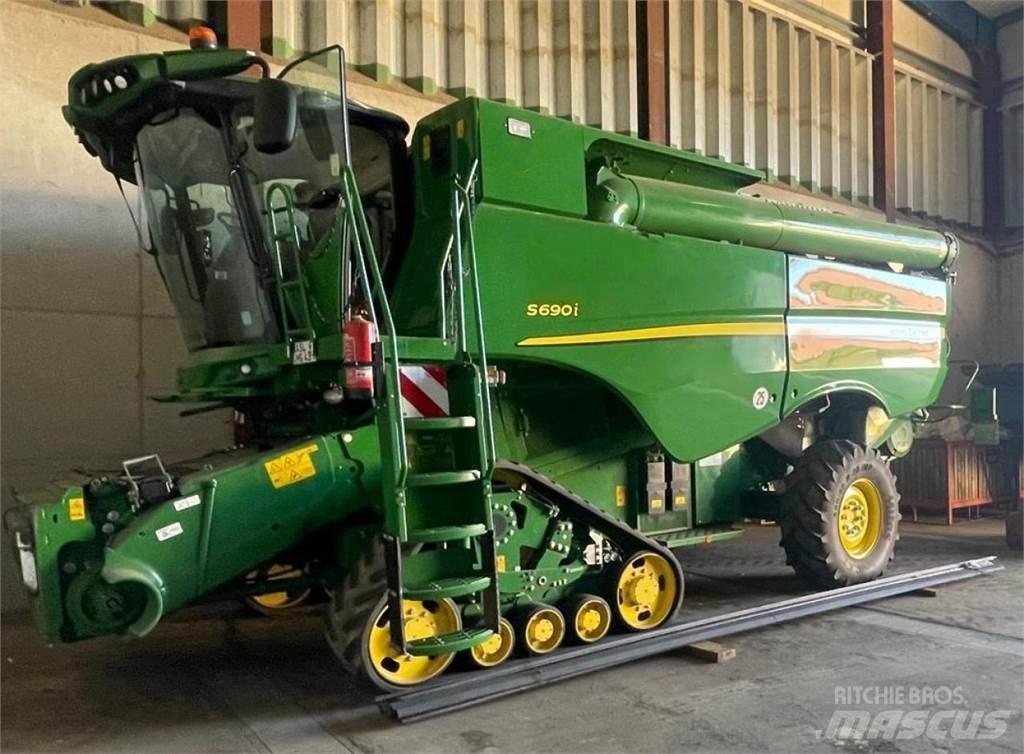 John Deere S690i Kombajny zbożowe