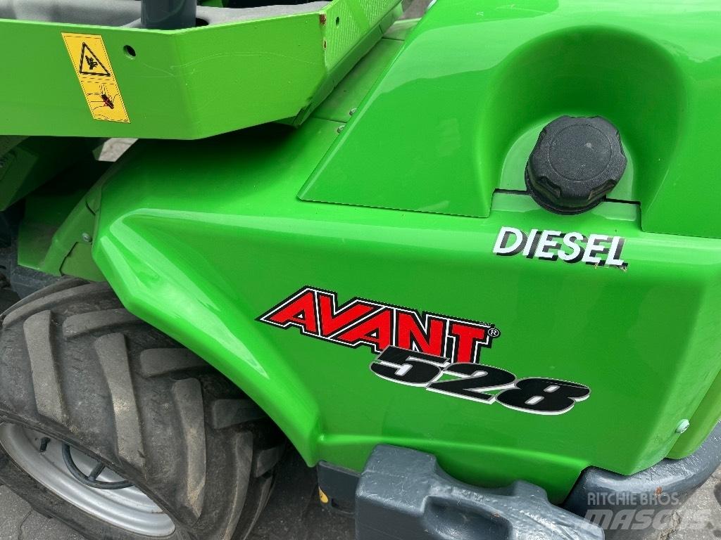 Avant 528 Miniładowarki