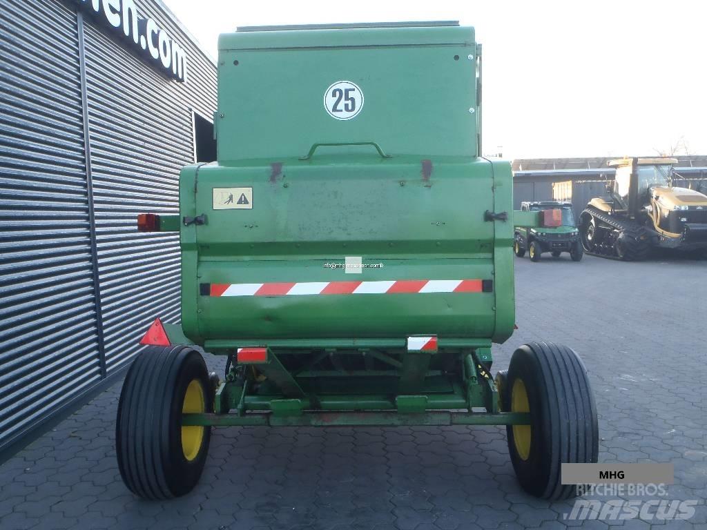 John Deere 590 Prasy zwijające