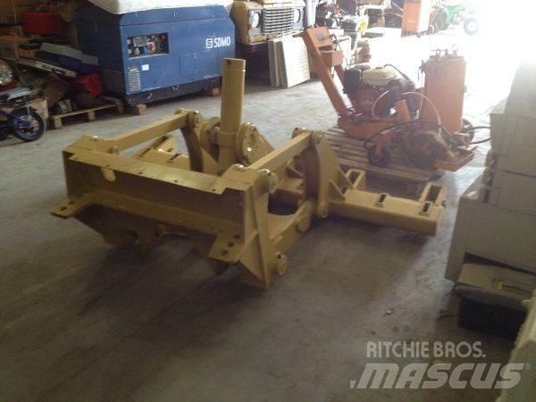 CAT 140H/160H Ripper Maszyny budowlane - Inne