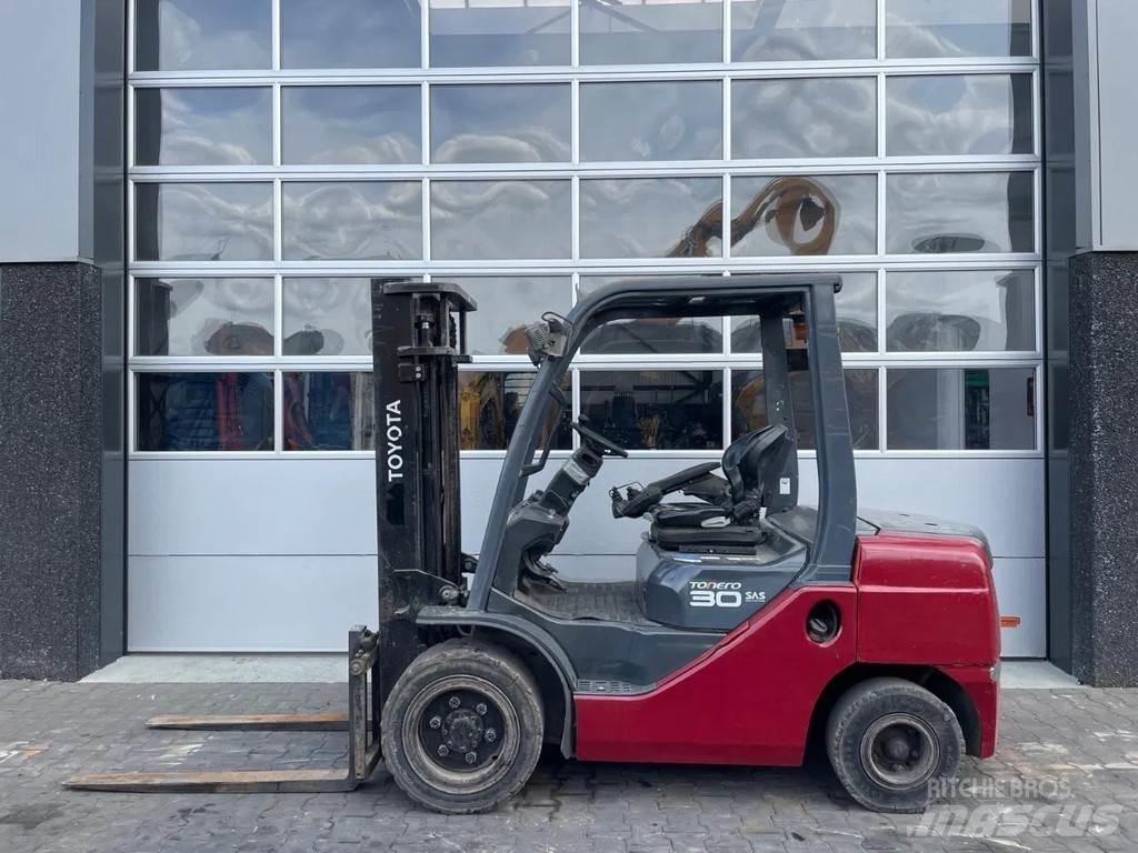 Toyota 02-8DF30 Wózki widłowe inne