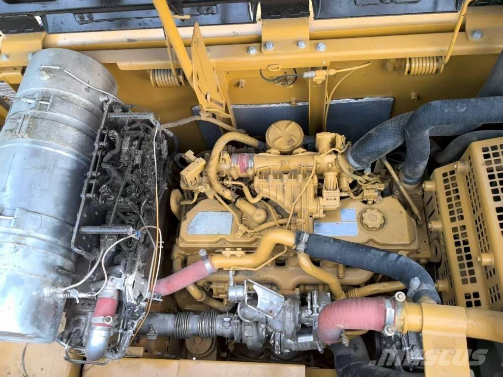 CAT 329 E Koparki gąsienicowe