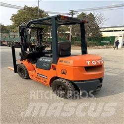 Toyota 02-7 FD F 30 Wózki Diesla