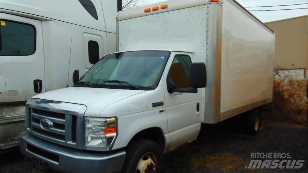 Ford E 450 Pojazdy komunalne