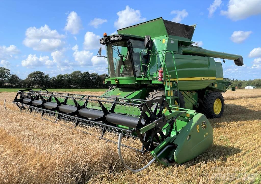 John Deere T670 Kombajny zbożowe