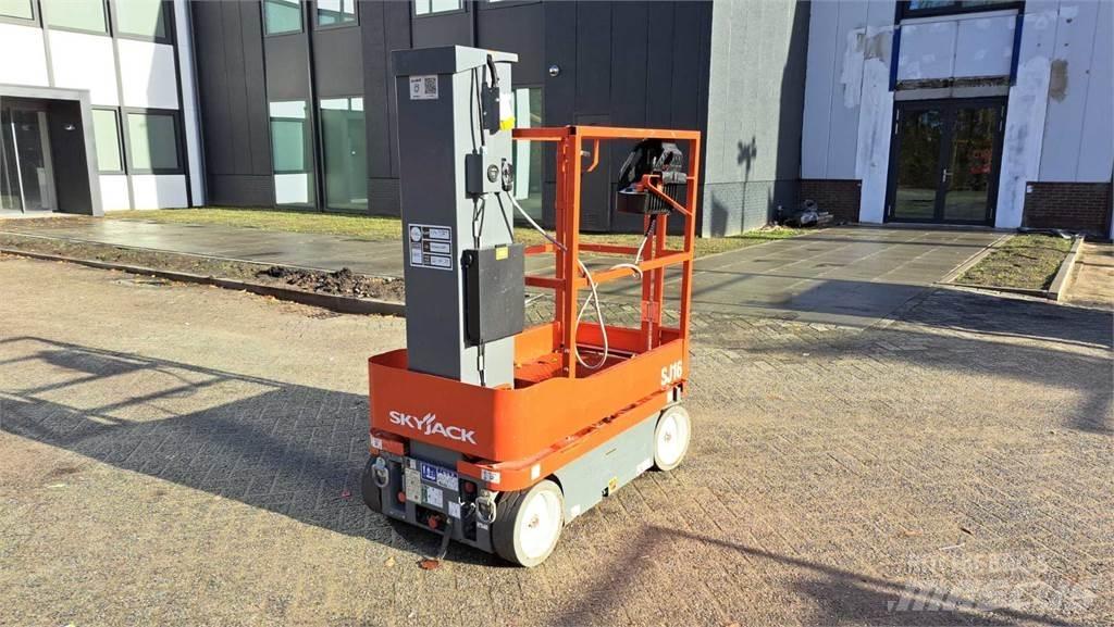 SkyJack SJ16 Inne podnośniki