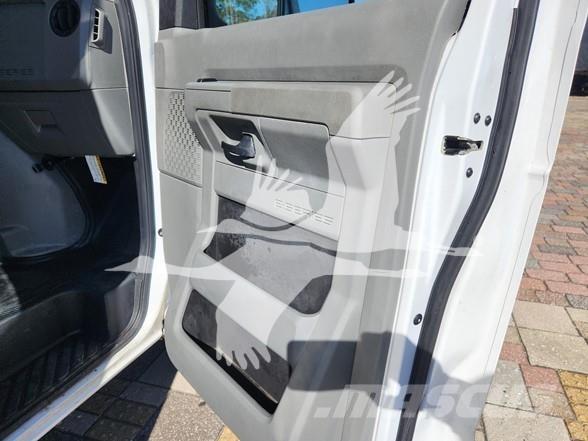 Ford E450 Maszyny budowlane - Inne