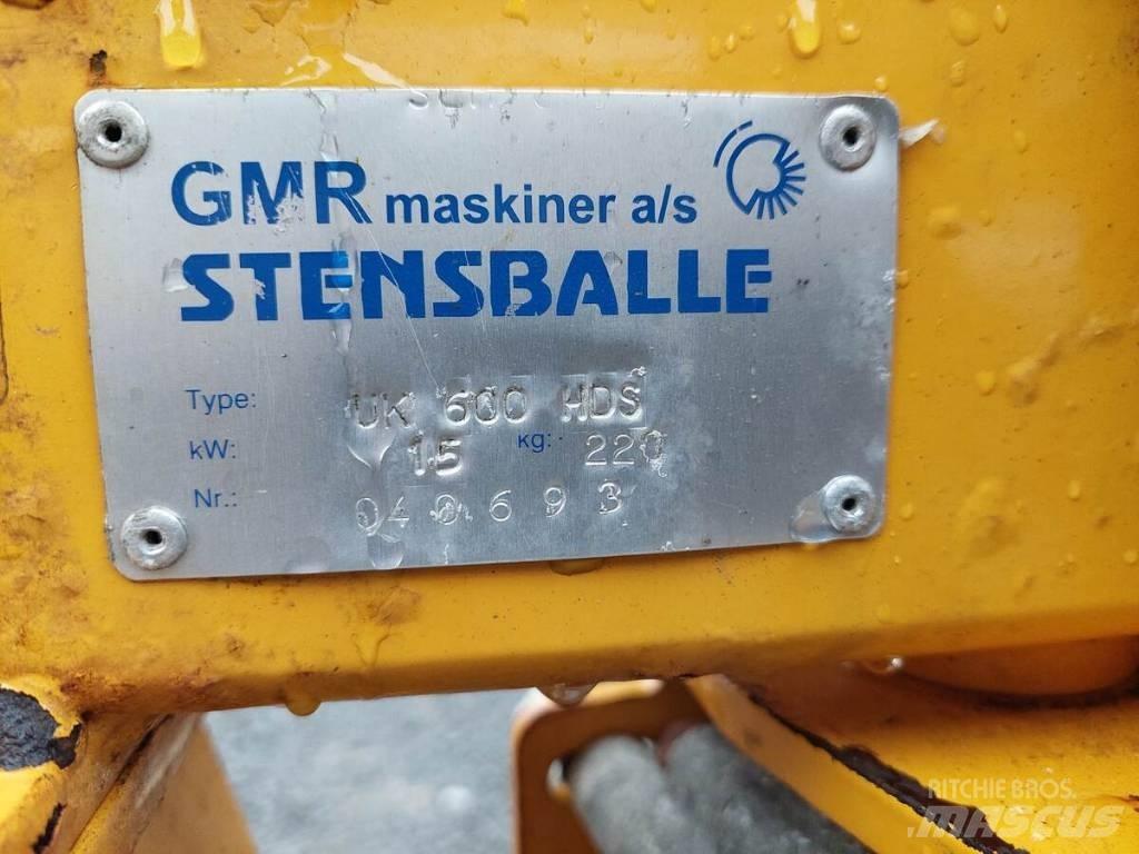 GMR Stensballe UK600 Zamiatarki - Zgarniarki - Odśnieżarki