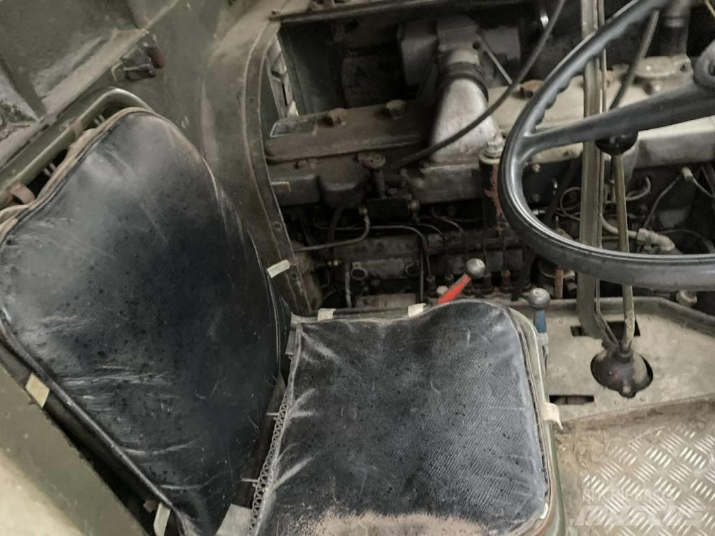 Saurer BERNA - 4CM/4UM Ciężarówki firanki