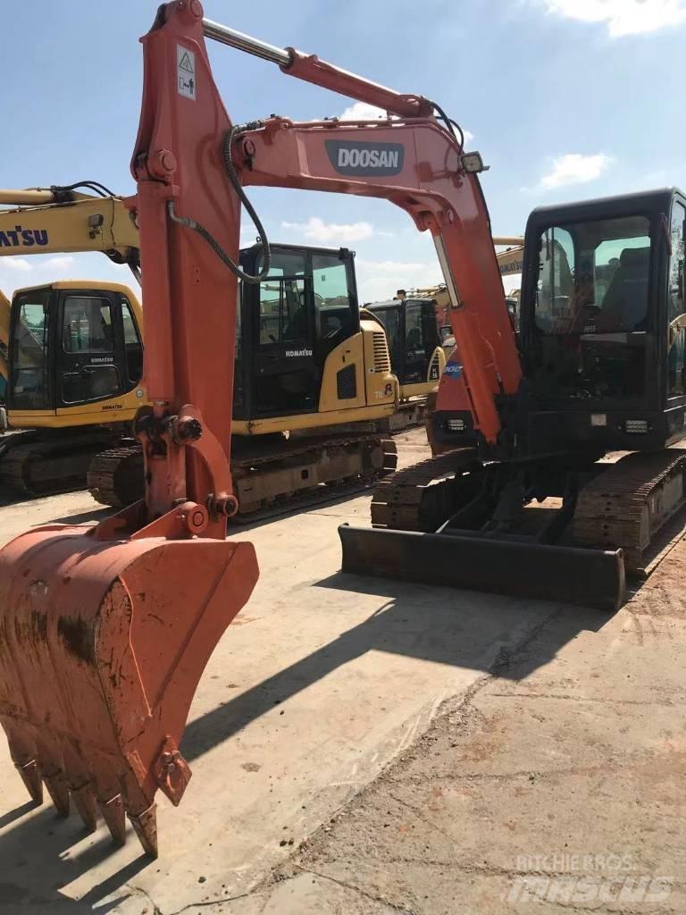 Doosan DX 60 Koparki gąsienicowe