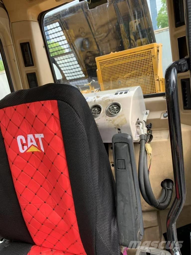 CAT 325 B L Koparki gąsienicowe