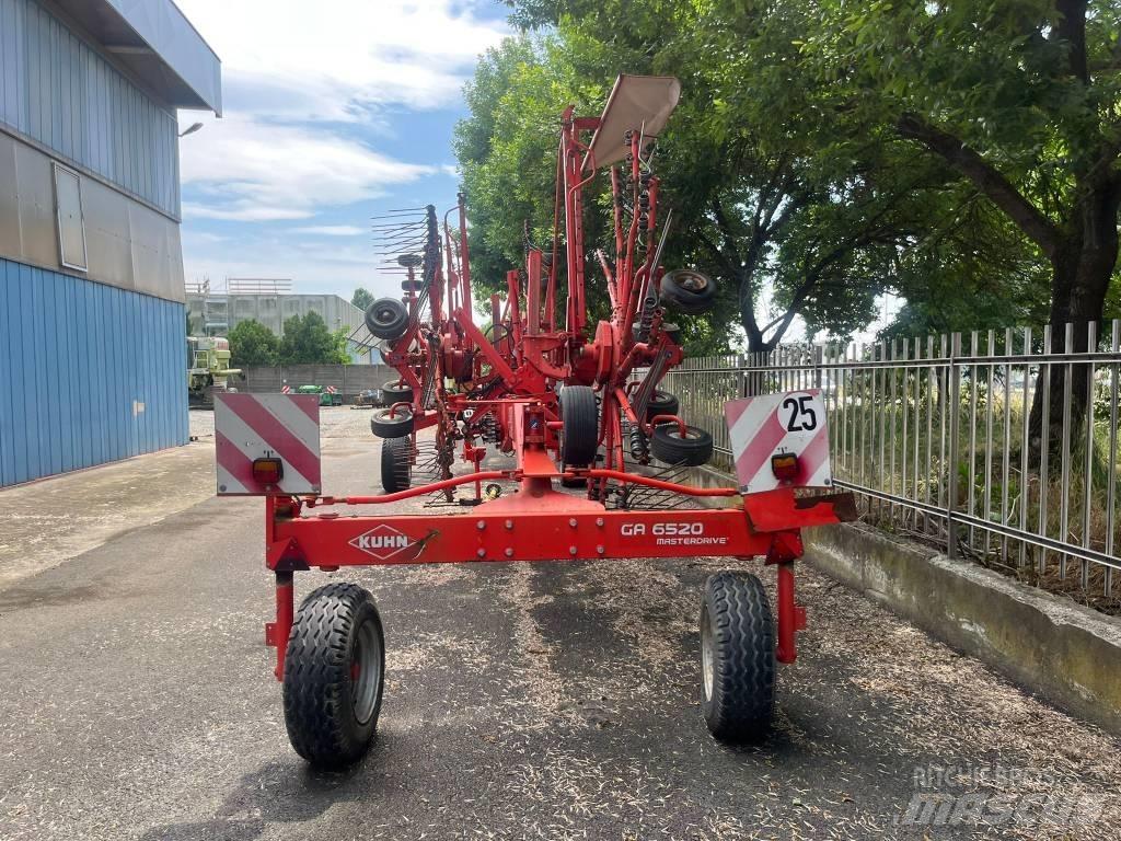 Kuhn GA 8121 Ciągnikowe żniwiarki pokosowe