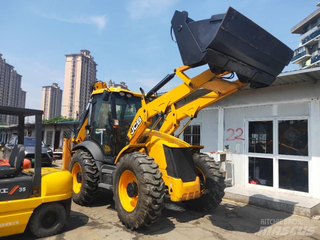 JCB 4CX Koparko-ładowarki