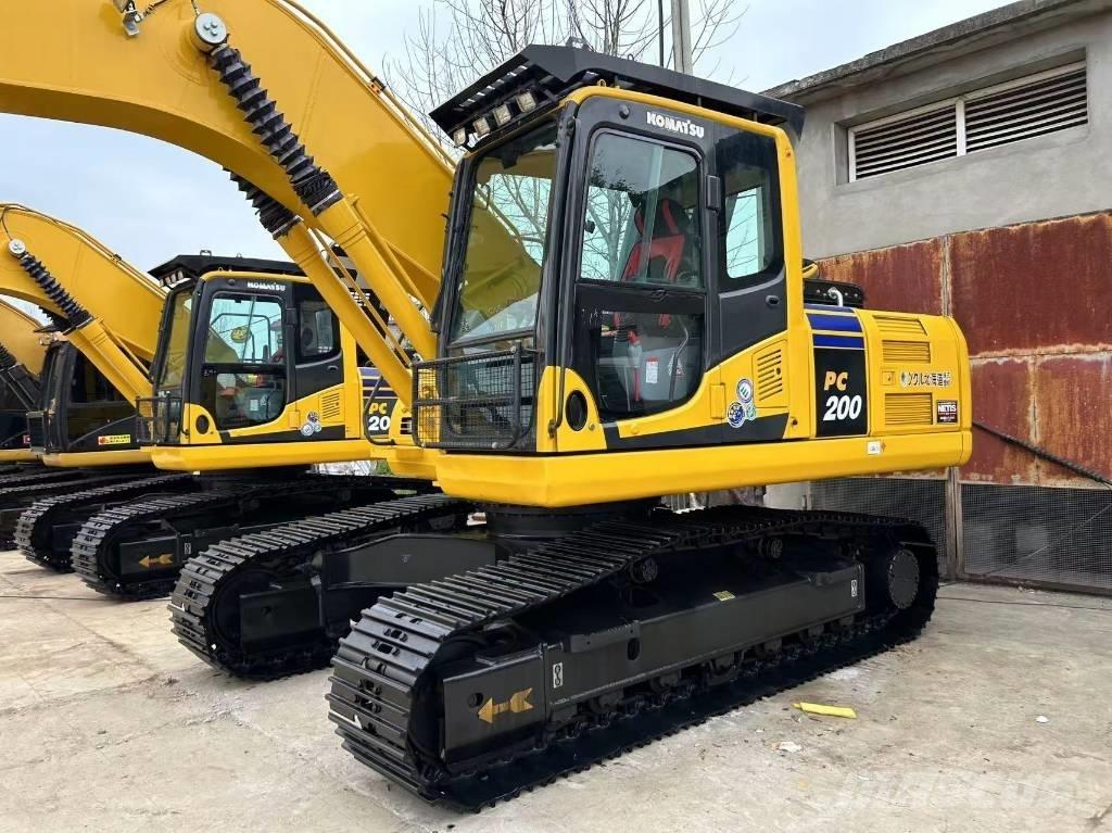 Komatsu 200 Koparki gąsienicowe