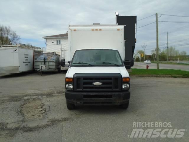 Ford E 350 Busy / Vany
