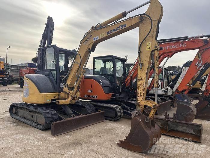 Komatsu PC30 Minikoparki