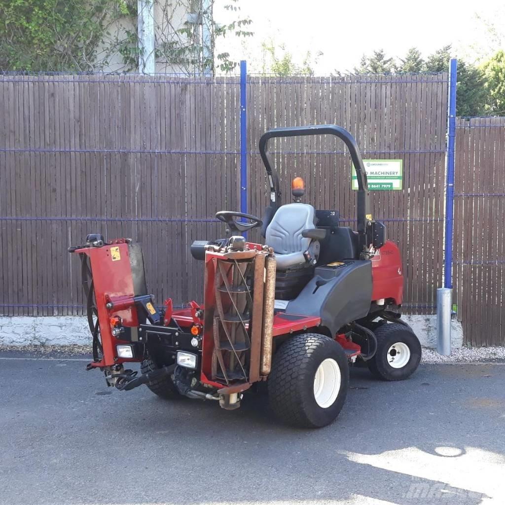 Toro LT3340 Kosiarki na pola golfowe i stadiony