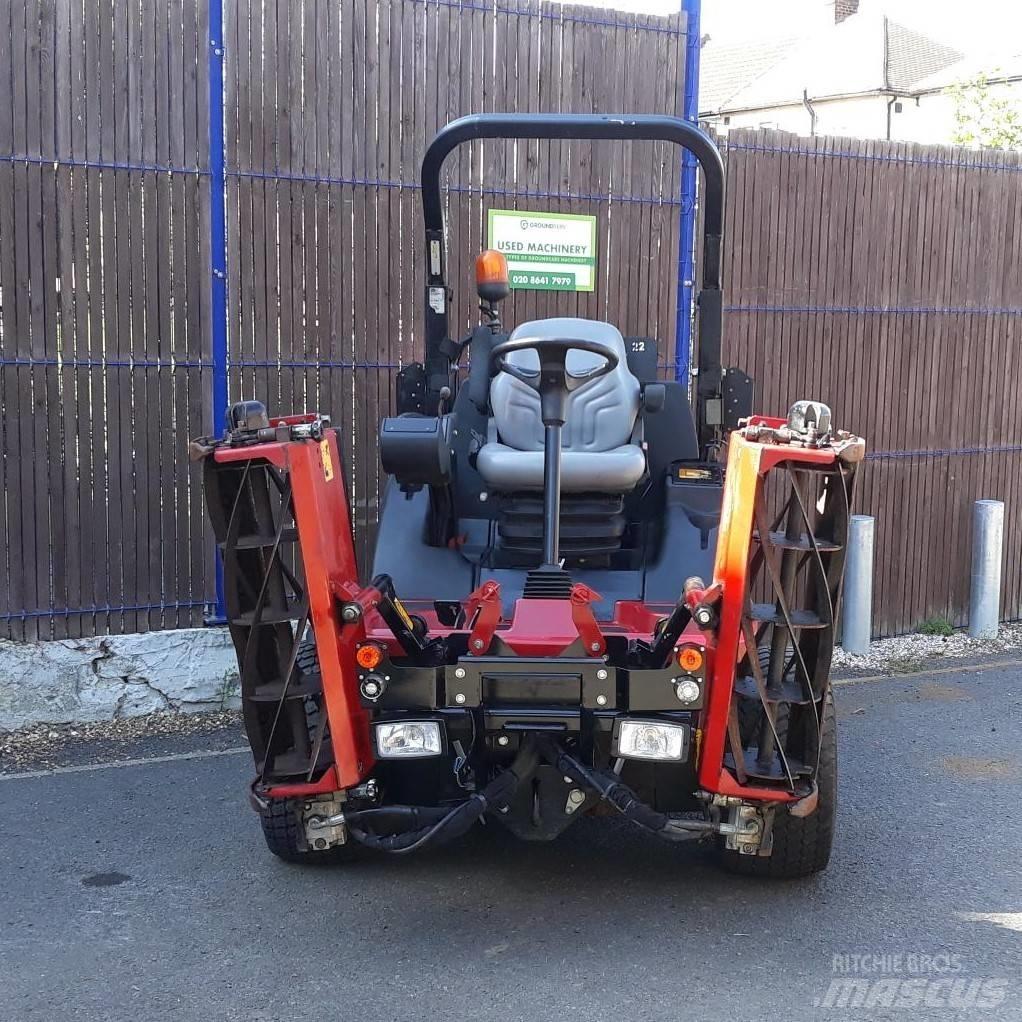 Toro LT3340 Kosiarki na pola golfowe i stadiony