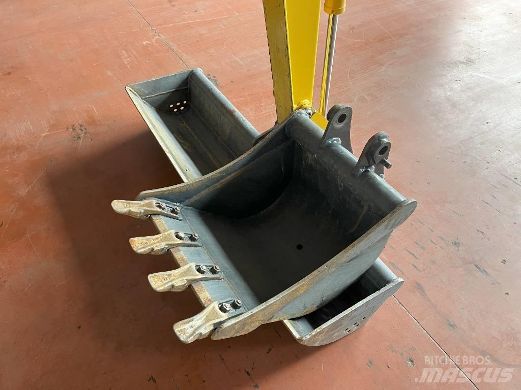 Komatsu PC 24 MR 5 Minikoparki