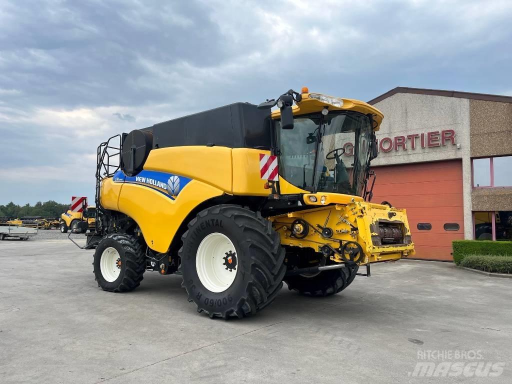New Holland CR 9090 Kombajny zbożowe