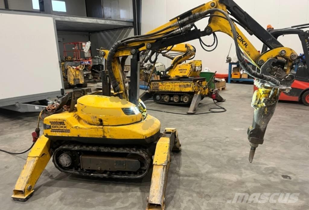 Brokk 110 Koparki wyburzeniowe