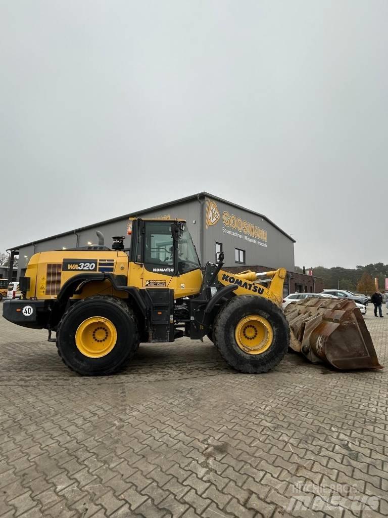 Komatsu WA 320 Ładowarki kołowe