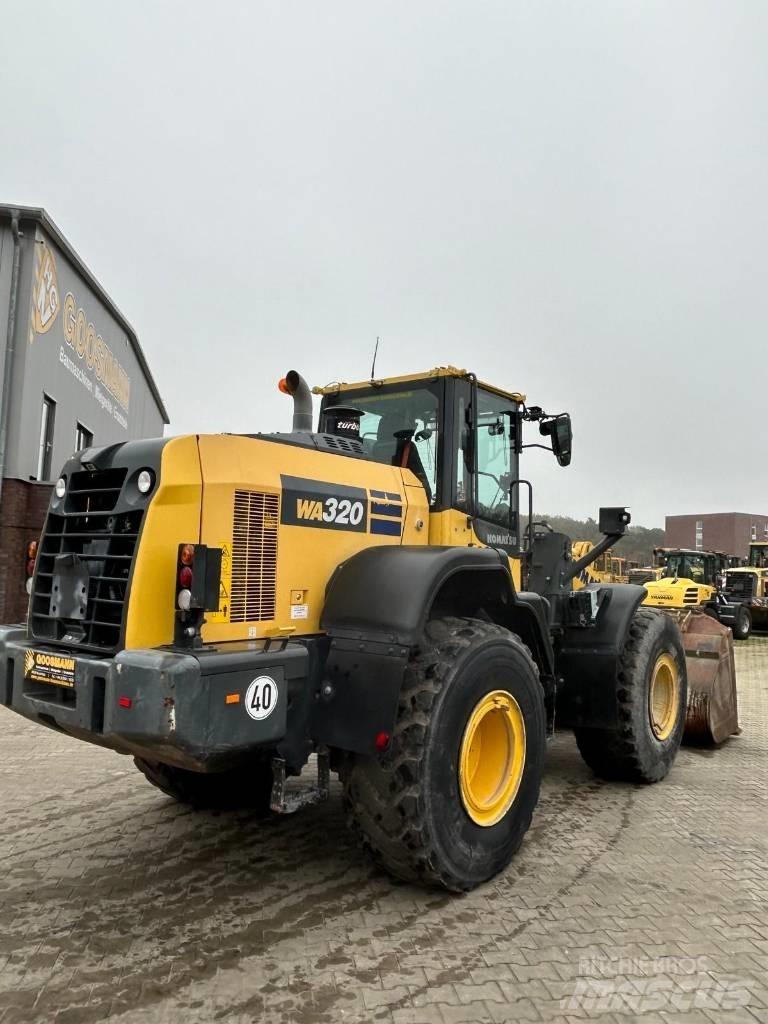Komatsu WA 320 Ładowarki kołowe