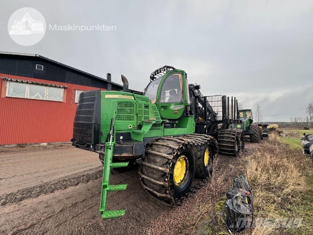 John Deere 1910 G Forwardery