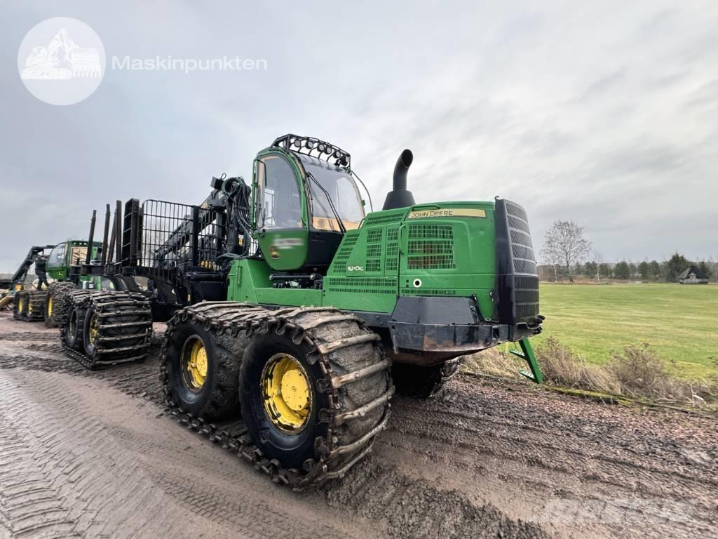John Deere 1910 G Forwardery