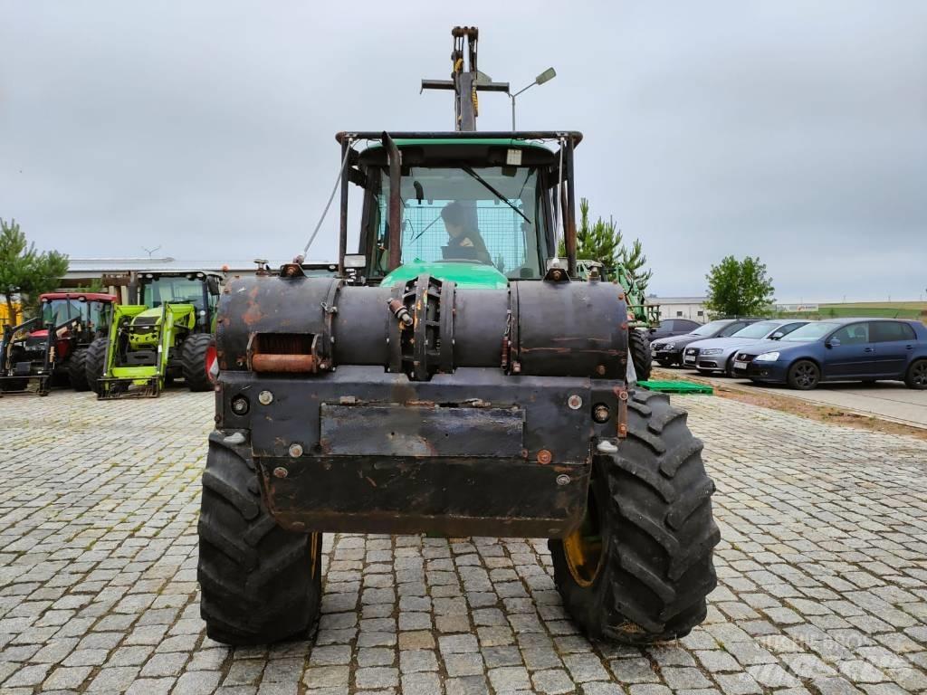 John Deere 6520 Traktory leśne