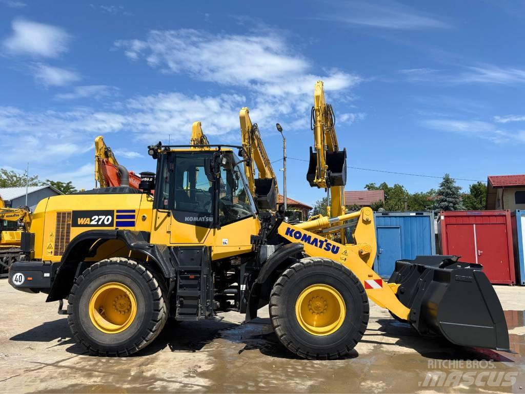 Komatsu WA270-8E0 Ładowarki kołowe