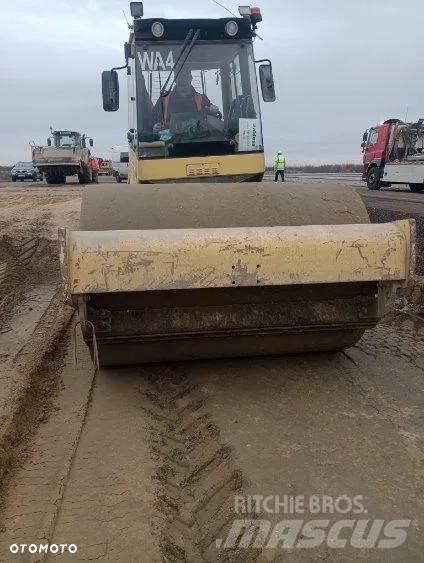 Bomag BW 213 D-4 Walce jednobębnowe