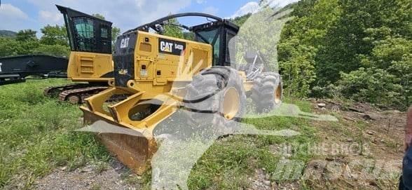 CAT 545D Skidery