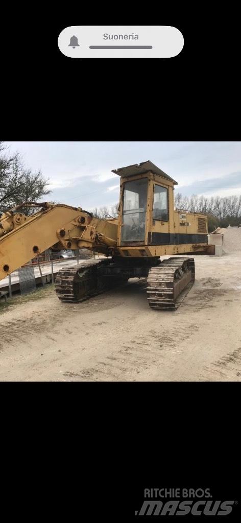 CAT 235 Koparki gąsienicowe