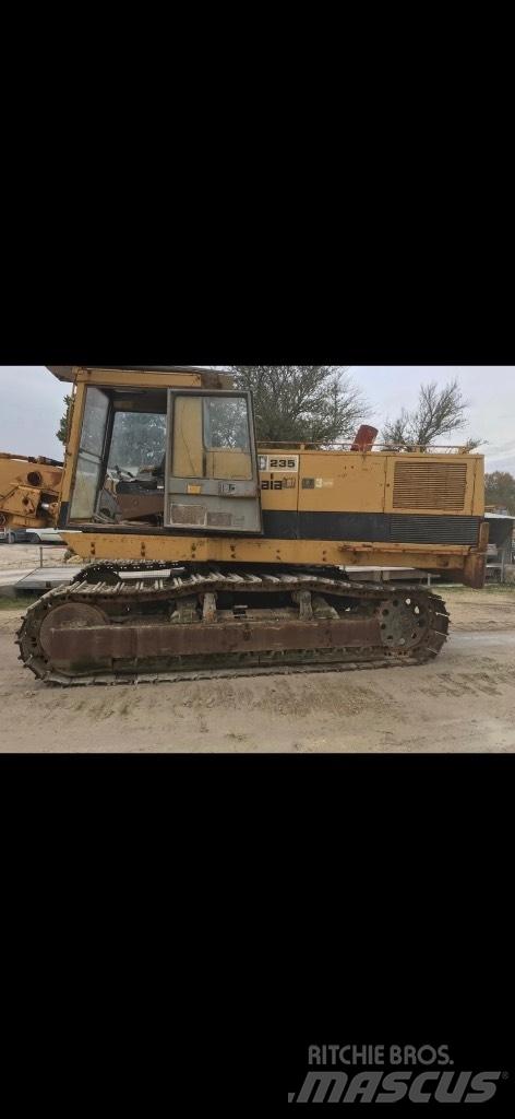 CAT 235 Koparki gąsienicowe