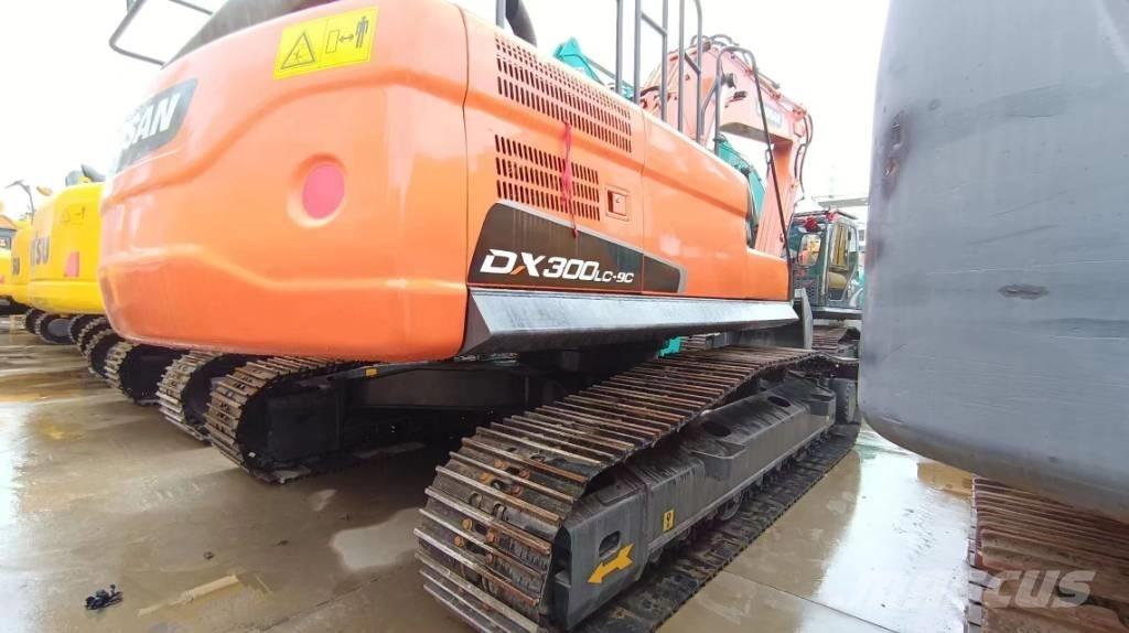 Doosan DX300 LC-9C Koparki gąsienicowe