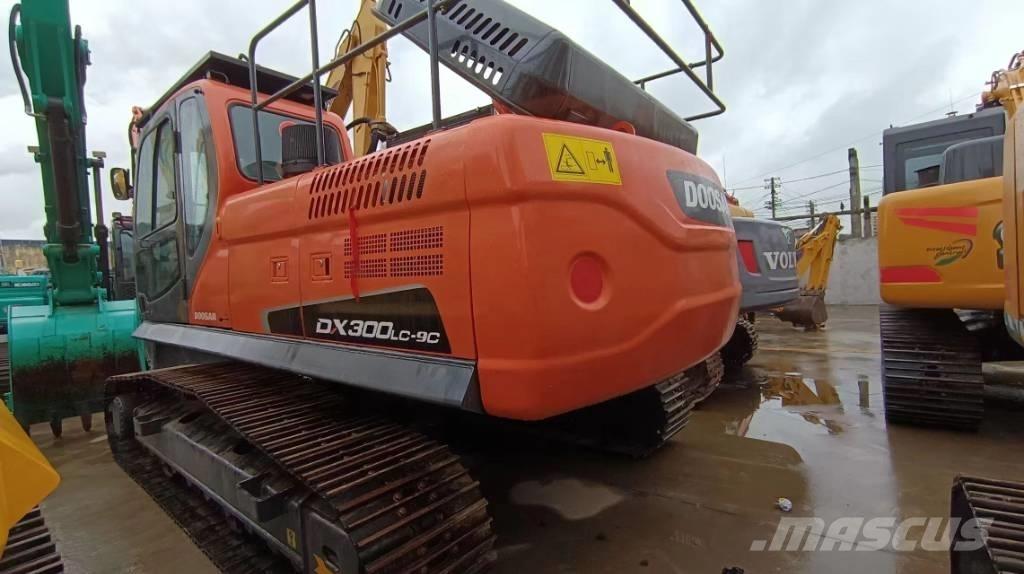 Doosan DX300 LC-9C Koparki gąsienicowe