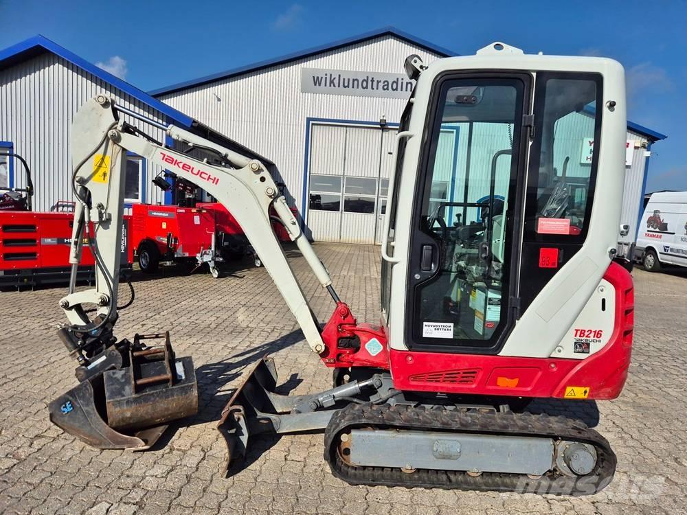 Takeuchi TB 216 Minikoparki