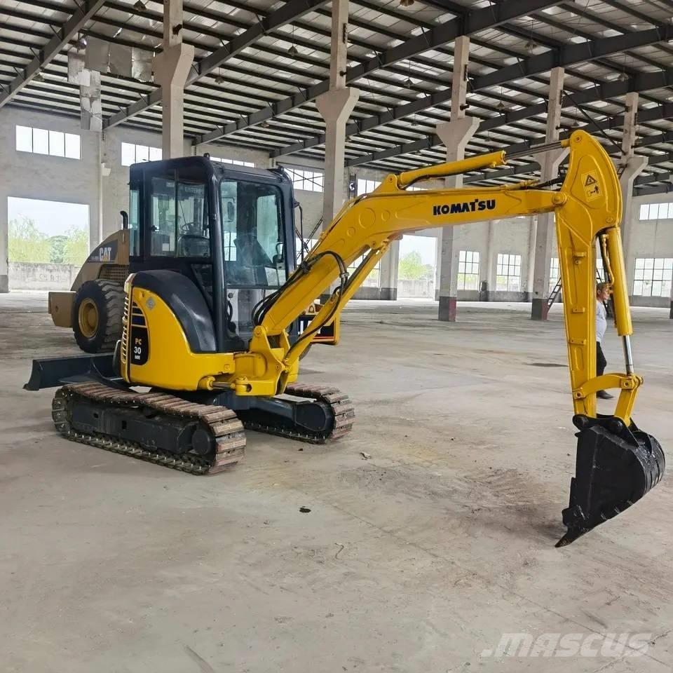 Komatsu PC 30 MR-3 Minikoparki