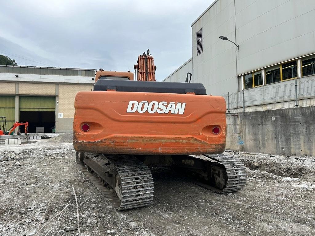 Doosan DX 255 LC Koparki gąsienicowe