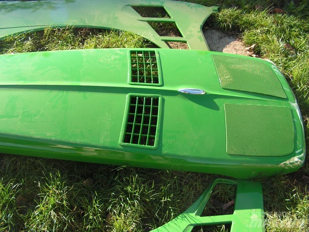 John Deere 8230 Rama i zawieszenie