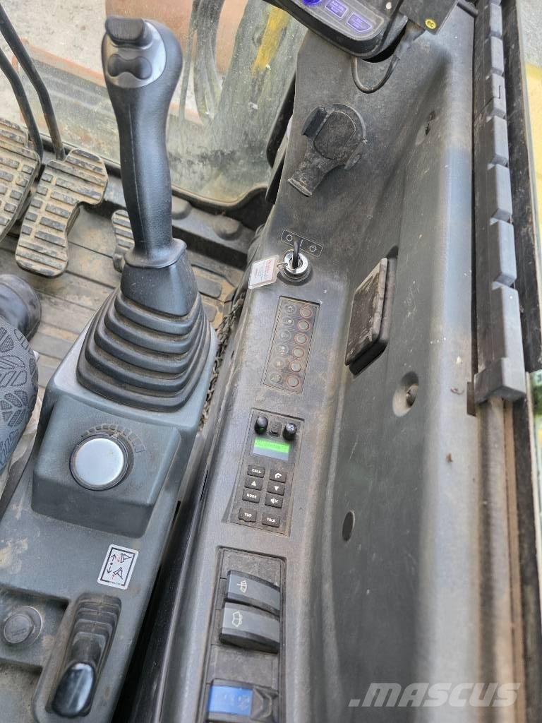New Holland E60C Minikoparki