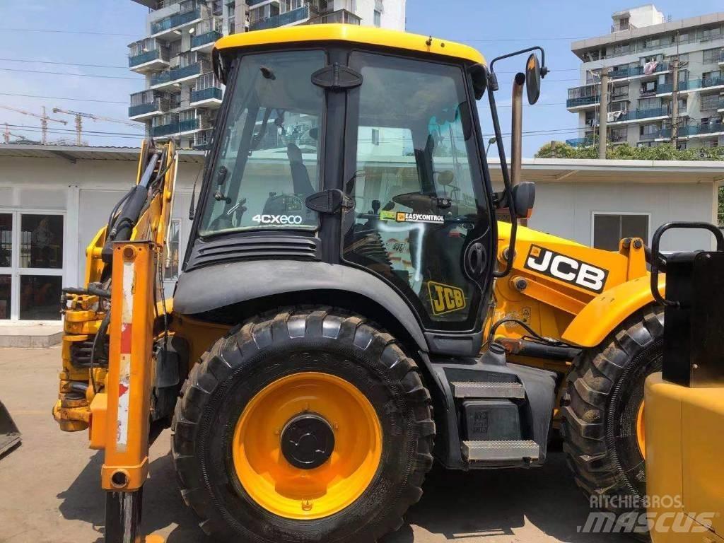 JCB 4 CX Koparko-ładowarki